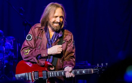 GettyImages-454109224_tom_petty-720x457.jpg